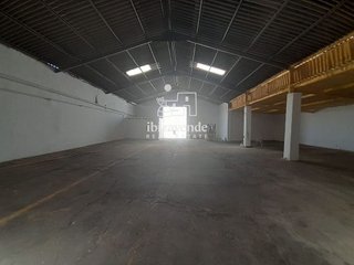 Nave industrial en alquiler en Sant Llorenç d´Hortons