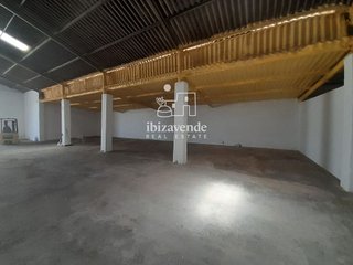 Nave industrial en alquiler en Sant Llorenç d´Hortons