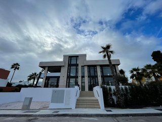 Oficina en alquiler en Rodeo Alto-Guadaiza-La Campana en Marbella