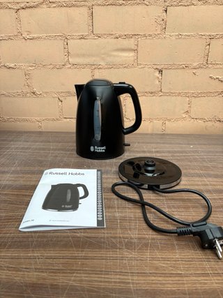 Hervidor Russell Hobbs Textures 2400W Negro