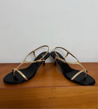Sandalias Zara Piel Doradas Talla 39