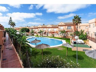 Casa adosada en alquiler en Ctra de La Playa - La Coquina en Chiclana de la Frontera