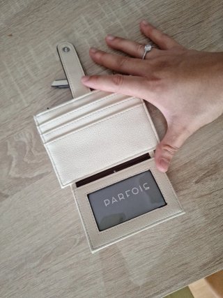 Monedero billetera beige