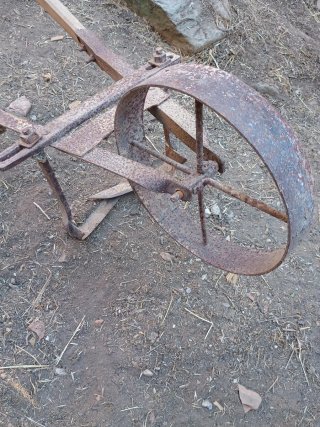 Arado manual antiguo