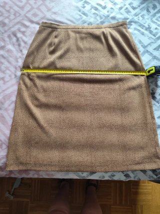 Falda marrón estampada talla 46