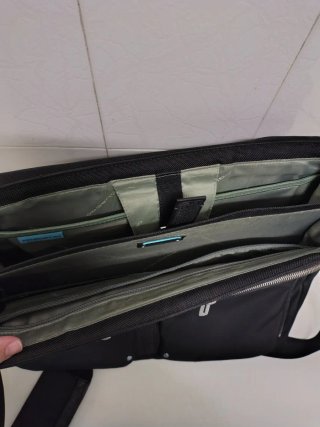 Maletín Piquadro Piel Negro