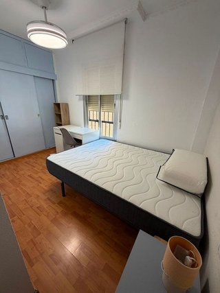 Piso en alquiler en Polígono Cartuja – La Paz en Granada