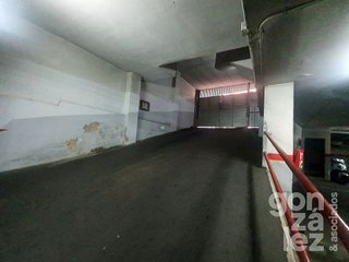 Garaje en alquiler en Sant Josep en Hospitalet de Llobregat, L´