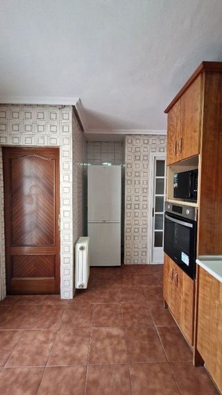 Piso en alquiler en Peñamefecit - Avda Barcelona en Jaén