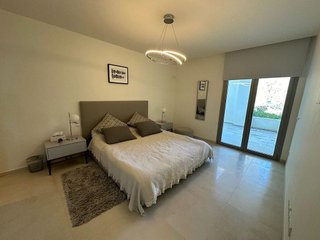 Piso en alquiler en Los Naranjos - Las Brisas en Marbella
