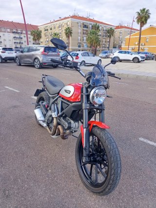 Ducati Scrambler Icon 800