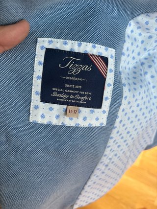Americana niño marino  talla 13-14 y celeste 11-12