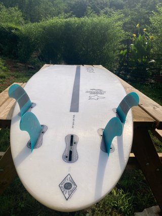 Tabla de surf Pukas sixtyniner steepdown