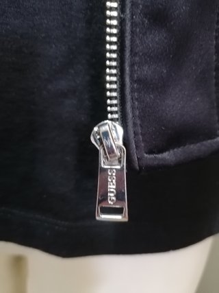 Cazadora Guess + regalo