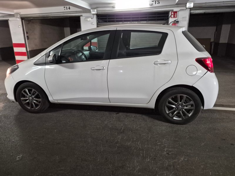 Toyota Yaris 70 City - foto 1
