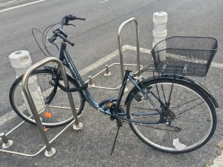 Bicicleta Urbana Azul con Cesta