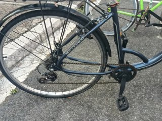 Bicicleta Urbana Azul con Cesta