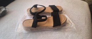 Sandalias negras talla 36, nuevas!!!