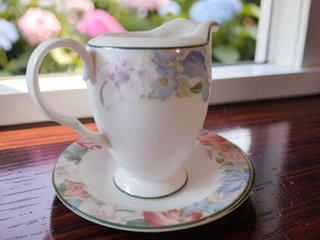 Lechera Royal Albert Fonteyn in Porcellana Inglese