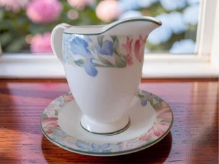Lechera Royal Albert Fonteyn in Porcellana Inglese