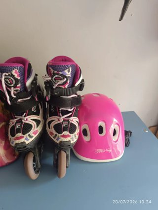 Patines  niña talla ajustable + Casco Talla 28-33