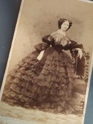 Antica foto nobildonna fiorentina
