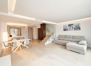 Casa adosada en alquiler en La Cala Golf - Lagar Martell en Mijas