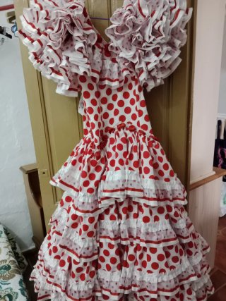 Vestido de gitana rojo y blanco lunares