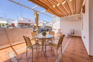 Piso en venta en Los Remedios en Sevilla