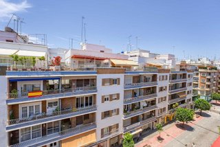 Piso en venta en Los Remedios en Sevilla