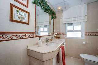 Piso en venta en Los Remedios en Sevilla