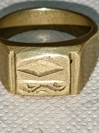 Lote Reloj, Anillo sello y Pisa corbata.