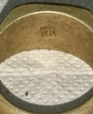 Lote Reloj, Anillo sello y Pisa corbata.