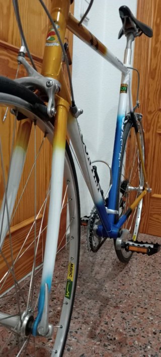Bicicleta Clásica de Carretera Contini años 90