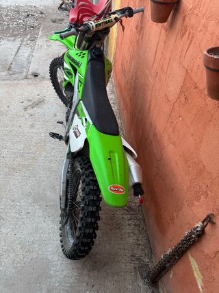 Moto Kawasaki KX450F