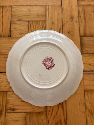 Plato Cartuja de Sevilla Rojo y Blanco