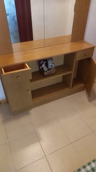 Mueble de entrada madera y cristal