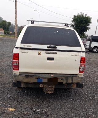 TOYOTA HILUX (PARA DESPIECE)