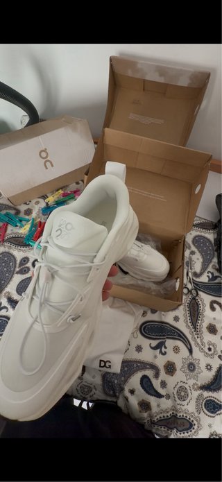 Zapatillas On x Loewe Blancas