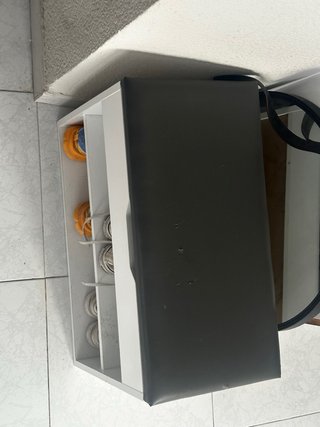 Mueble zapatero blanco y negro