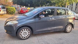 Honda FR-V 2005