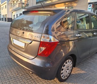 Honda FR-V 2005