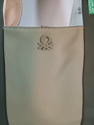 Bolso Benetton reversible beige y verde