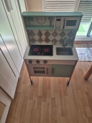 Cocina de juguete madera y plástico