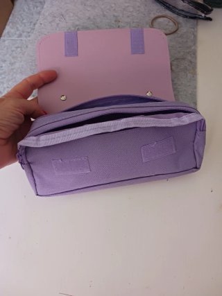 Estuche Kuromi Sanrio Morado y Rosa
