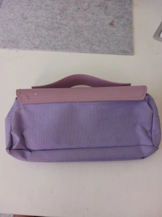 Estuche Kuromi Sanrio Morado y Rosa