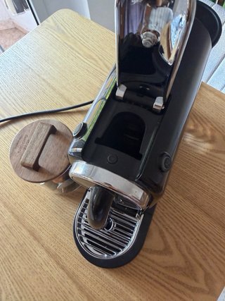 Cafetera Nespresso DeLonghi Citiz Negra
