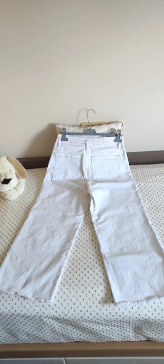 Pantalón vaquero blanco mujer