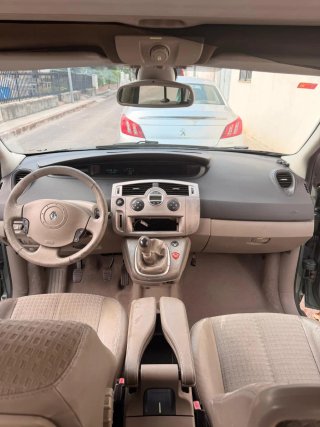 Renault Grand Scenic 2005