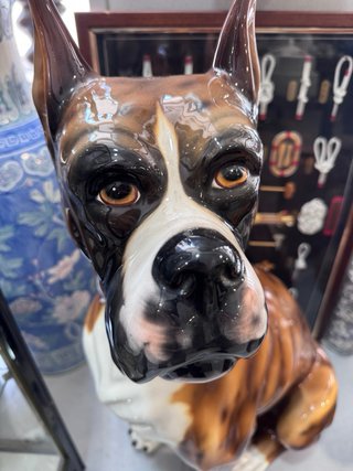 Figura Perro Boxer Cerámica Pintada a Mano
